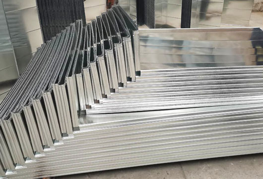 云南風(fēng)管加工廠(chǎng),昆明風(fēng)管加工廠(chǎng)家,昆明通風(fēng)設(shè)備廠(chǎng)